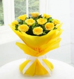 10 Yellow Roses