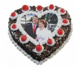 1kg Heart Shape Black Forest Photo Cake