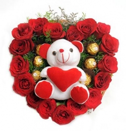 20 Heart Shape Roses N Teddy