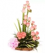 Tender Love Roses Basket