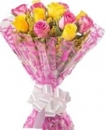 Smile With Pink N Yellow Roses